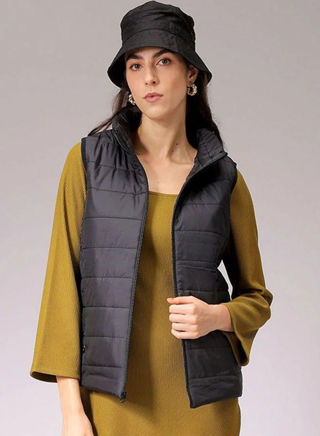مرفوعة Women Regular Fit Solid High Neck Sleeveless Quilted Jacket